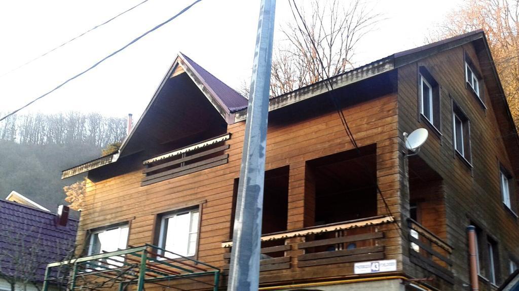 Guest House At Krasnaya Polyana Exterior photo